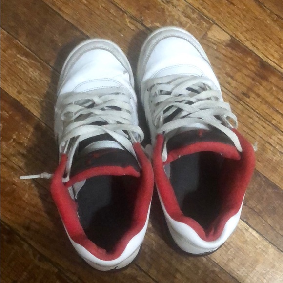 Jordan 5 low fire red size 6 - Picture 2 of 6